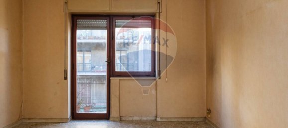 3 bedrooms Apartment in Catania, Italy No. 77132 29