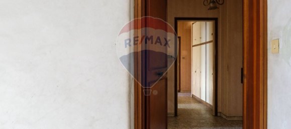 3 bedrooms Apartment in Catania, Italy No. 77132 7