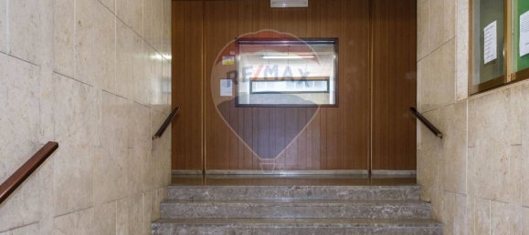 3 bedrooms Apartment in Catania, Italy No. 77132 4