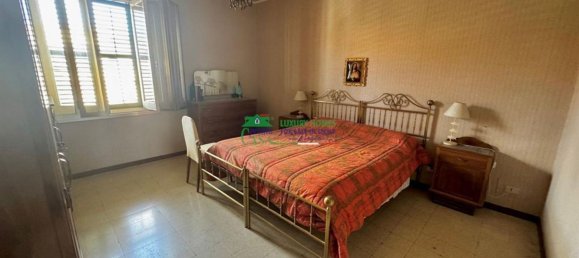 4 rooms Apartment in Ragusa, Italy No. 294555 6