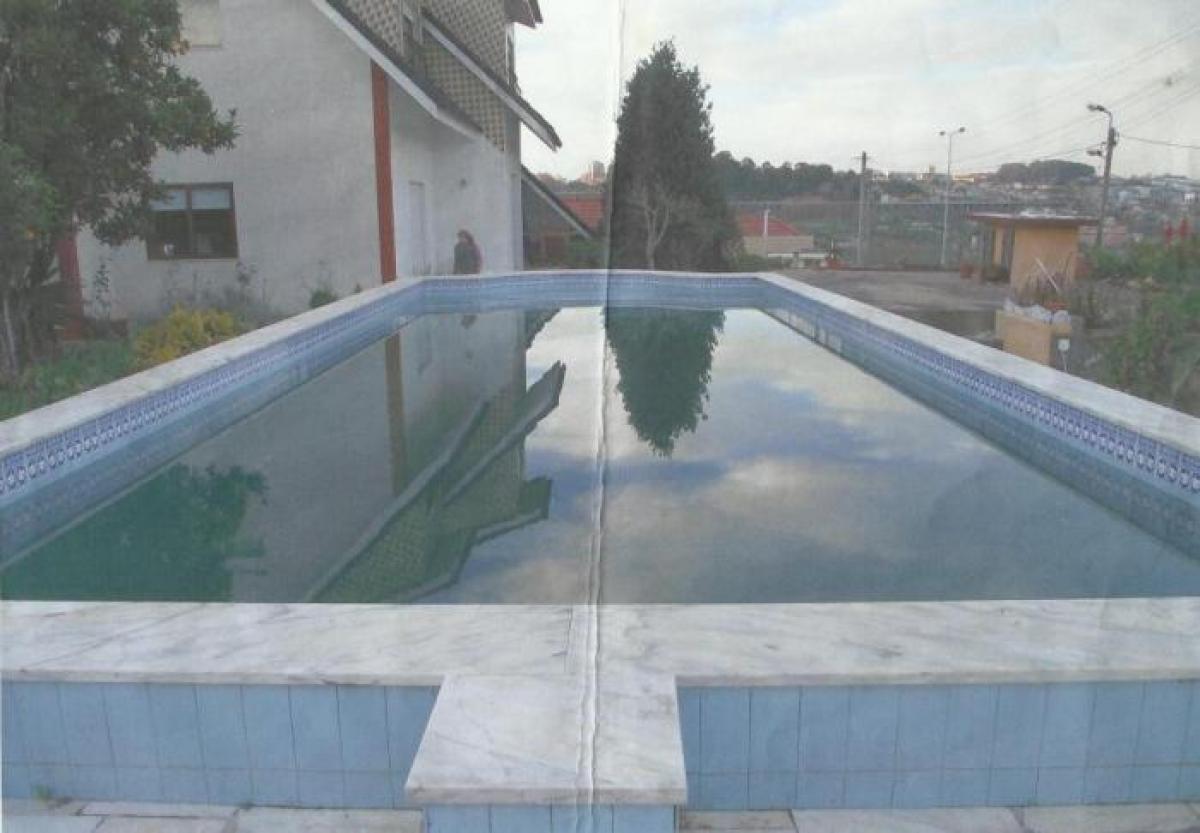 Дом с 5 спальнями в Вила Нова ди Гая, Португалия № 5680