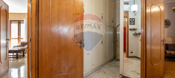 2 bedrooms Apartment in Milan, Italy No. 352225 16