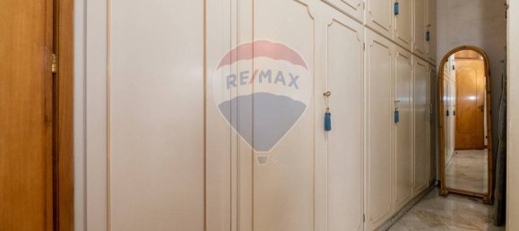 2 bedrooms Apartment in Milan, Italy No. 352225 15