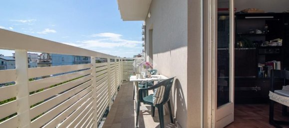 3 rooms Apartment in Ravenna, Italy No. 301782 4