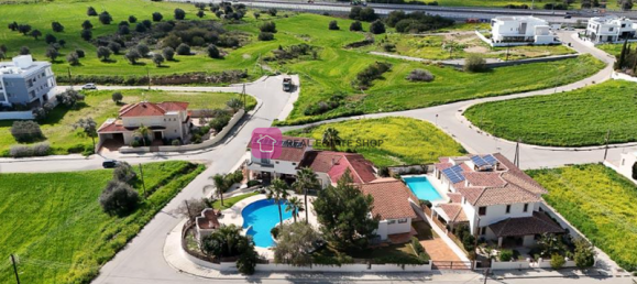 Вилла с 5 спальнями в Лация, Кипр № 18366 2