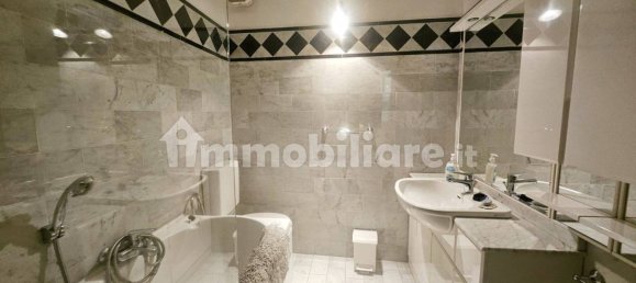3 Schlafzimmer Wohnung in Florence, Italy, Nr. 291349 24