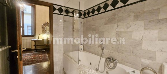 3 Schlafzimmer Wohnung in Florence, Italy, Nr. 291349 16