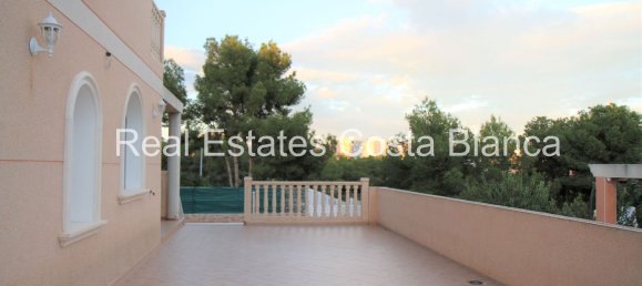 Дом с 7 спальнями в Бенидорм, Испания № 117288 38