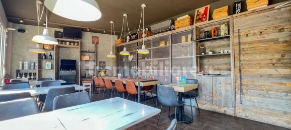 110m² Commercial property in Piove di Sacco, Italy No. 364014 9