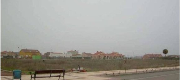 Grundstück in Aldeamayor de San Martin, Spain 4306m², Nr. 73848 4