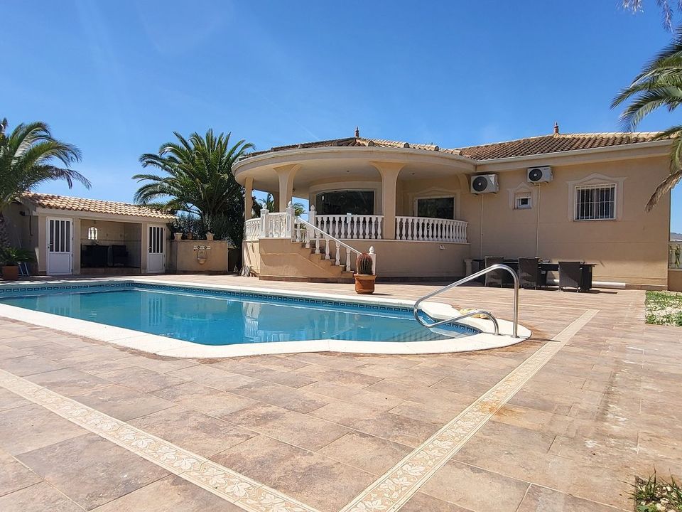 Вилла с 3 спальнями в Хондон де Лас Ньевес, Испания № 277853