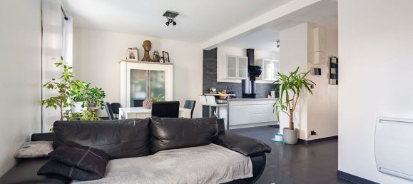 Casa de 2 dormitorios en Argenteuil, France No. 137946 2