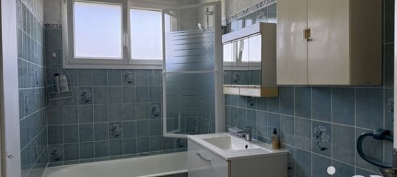 3 bedrooms House in Deux-Sevres, France No. 301629 3