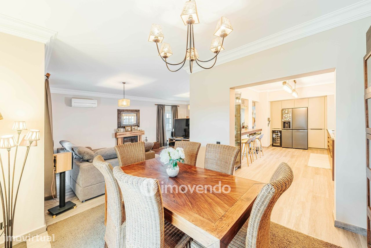 Casa de 4 dormitorios en Cascais, Portugal No. 102284