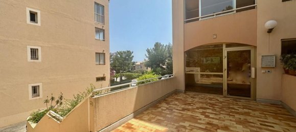 Studio in Bandol, France No. 278398 2