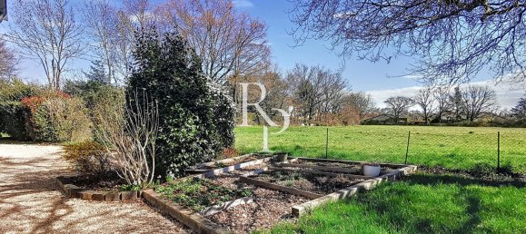 5 bedrooms Villa in Grezieu-la-Varenne, France No. 295480 2