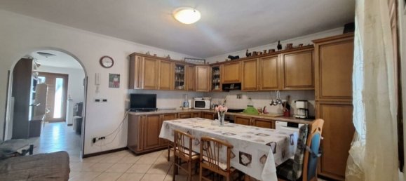 2 Schlafzimmer Haus in Udine, Italy, Nr. 270191 4