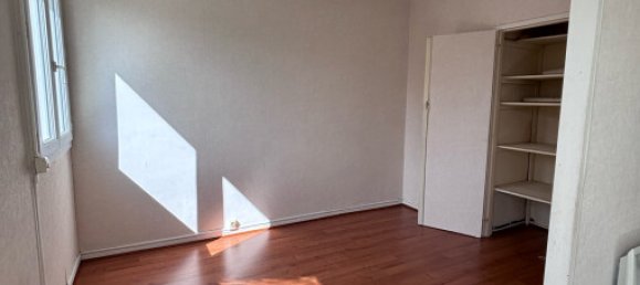 Квартира с 2 спальнями в Сен-Бриё, Франция № 318054 3