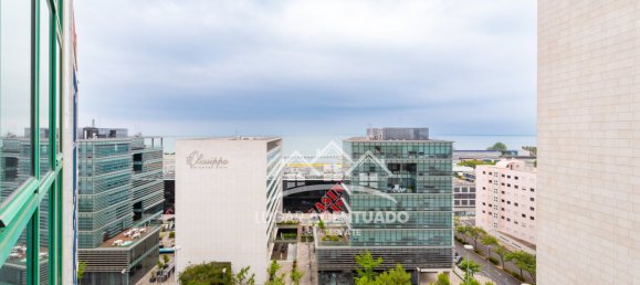 4 bedrooms Apartment in Lisbon, Portugal No. 129419 2