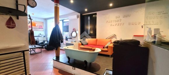 2 rooms Apartment in Brescia, Italy No. 79663 3