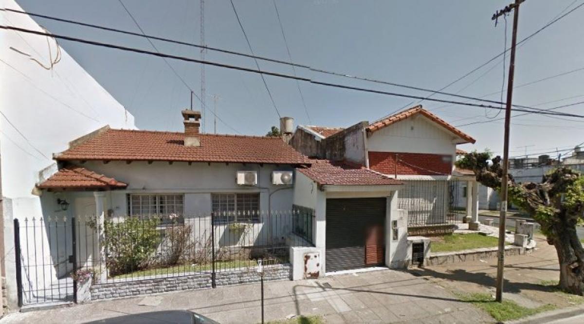 3 bedrooms House in Bermudez, Argentina No. 11204