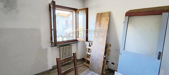 5 rooms Apartment in Sansepolcro, Italy No. 80043 5