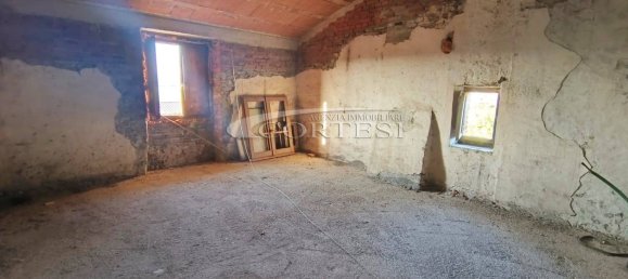 5 rooms Apartment in Sansepolcro, Italy No. 80043 10