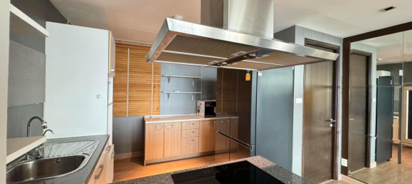 3 bedrooms Condo in Bangkok, Thailand No. 21622 9