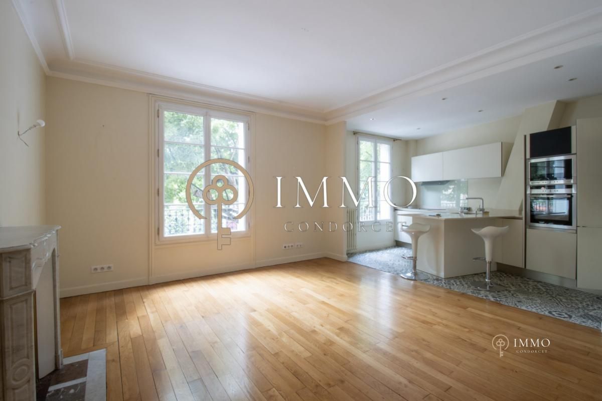 Apartamento de 2 dormitorios en Bourg-la-Reine, France No. 176302