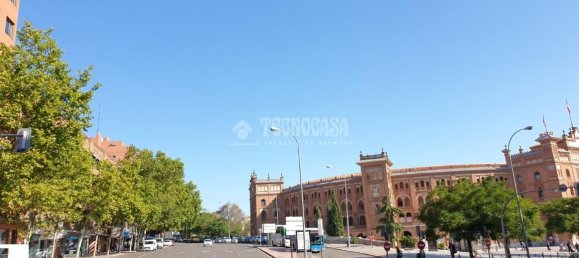 Apartamento de 2 dormitorios en Madrid, Spain No. 152673 3