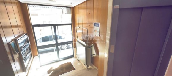 Apartamento de 2 dormitorios en Madrid, Spain No. 152673 20