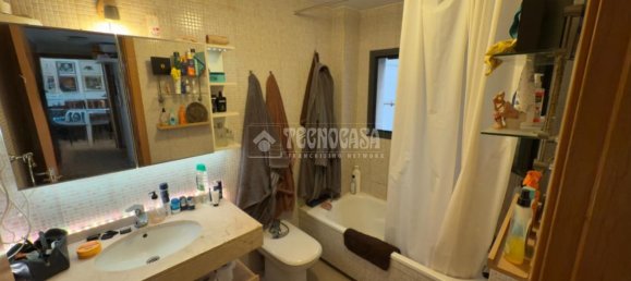 Apartamento de 2 dormitorios en Madrid, Spain No. 152673 18