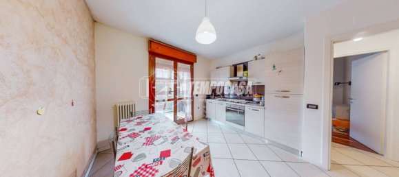1 bedroom Apartment in Castelfranco Emilia, Italy No. 296668 6