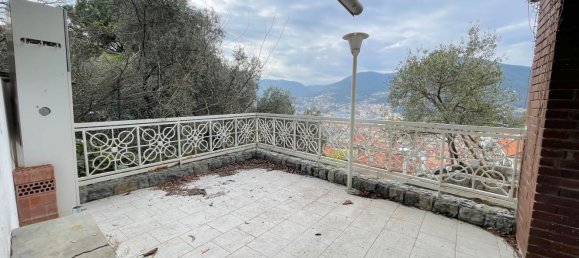 Casa de 4 habitaciónes en La Spezia, Italy No. 179602 10