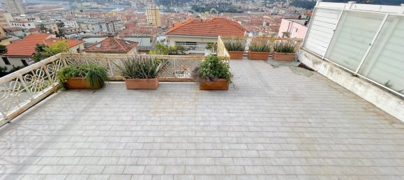 Casa de 4 habitaciónes en La Spezia, Italy No. 179602 13