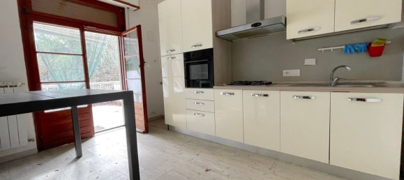 Casa de 4 habitaciónes en La Spezia, Italy No. 179602 8