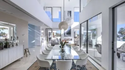 Дом с 7 спальнями в Марбелья, Испания № 241708