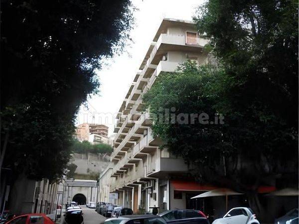 4 chambres Appartement à Messina, Italy No. 38254