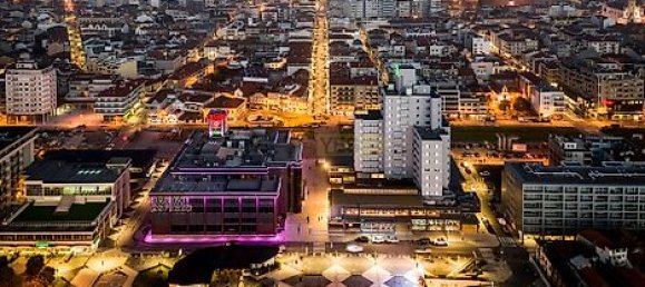 Gewerbliche Immobilie in Espinho, Portugal 90m², Nr. 35481 8