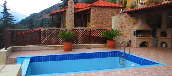 Коммерческая недвижимость с 2 спальнями в Ханья, Греция № 892 2