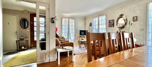 3 bedrooms House in Auzat-la-Combelle, France No. 202698 4