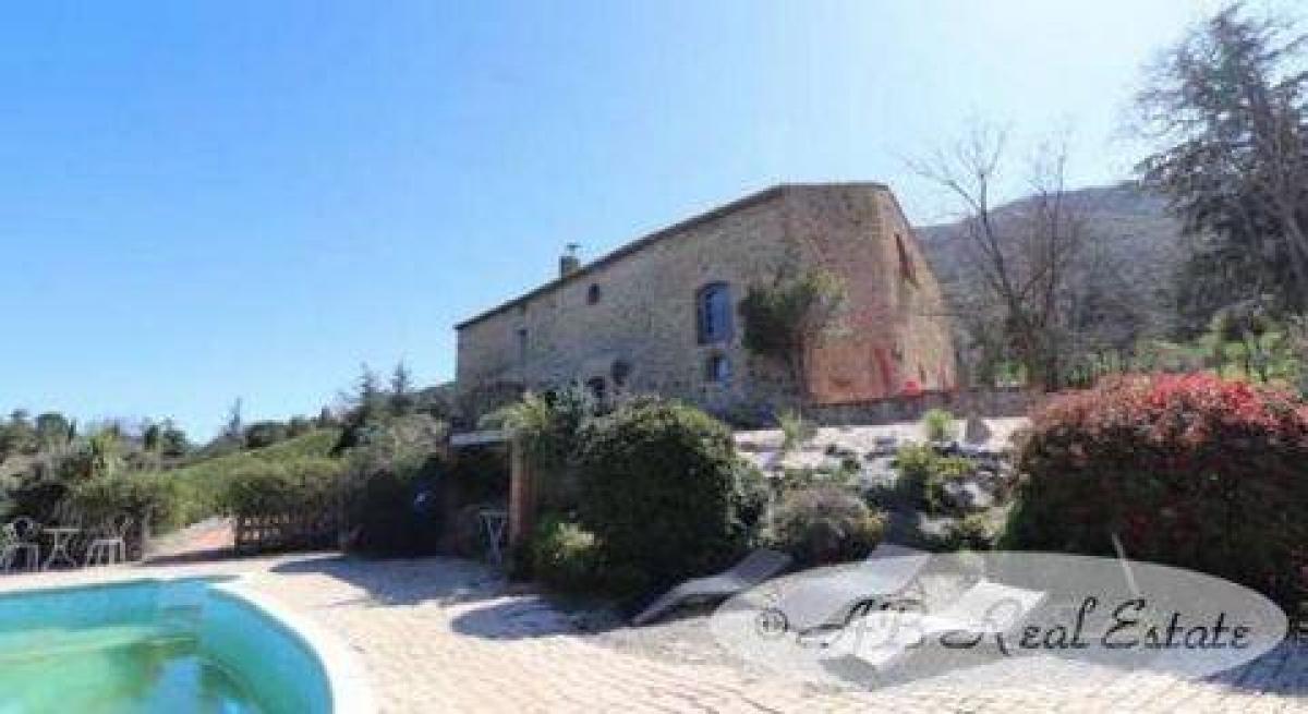 6 bedrooms Shop in Perpignan, France No. 19752