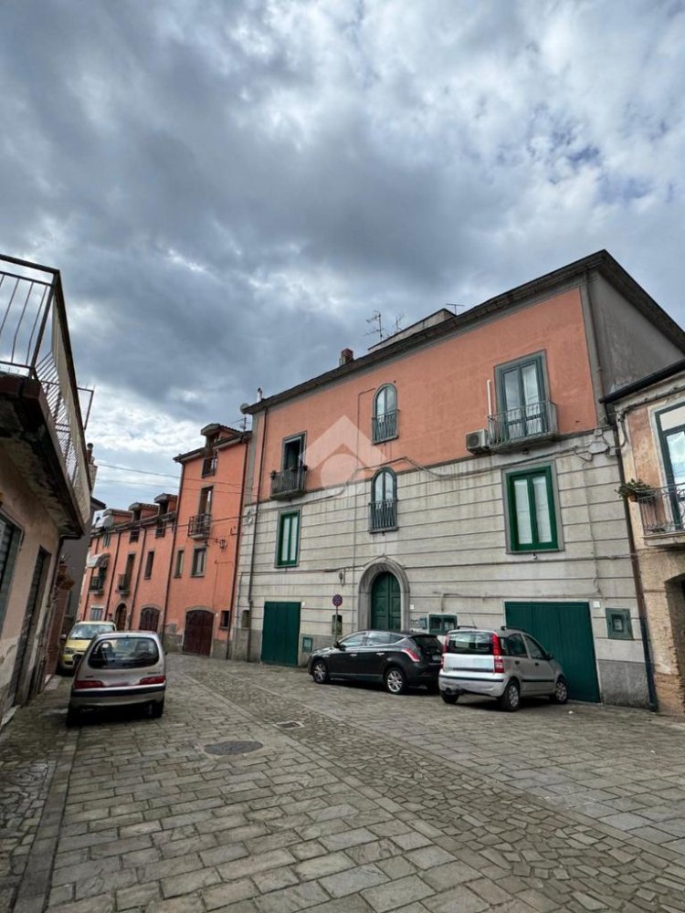 3 غرف نوم شقة في Giffoni Sei Casali, Italy رقم 273377