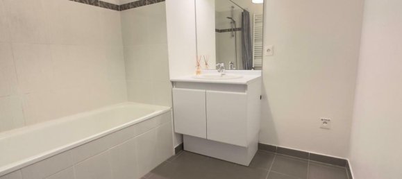 1 bedroom Apartment in Neuilly-sur-Marne, France No. 172841 4