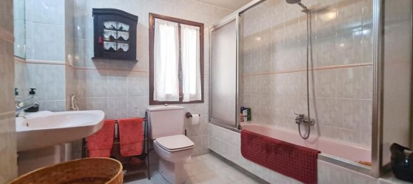 Дом с 4 спальнями в Наварра, Испания № 127668 22