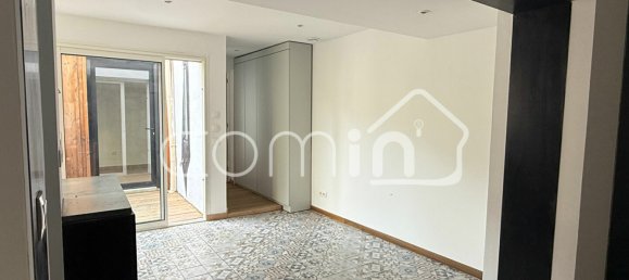 2 bedrooms Apartment in Bordeaux, France No. 358027 2