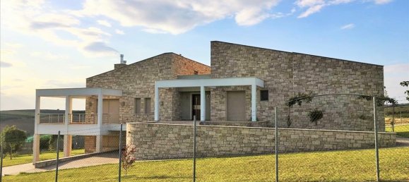 Коммерческая недвижимость с 5 спальнями в Термаикос, Греция № 4698 3