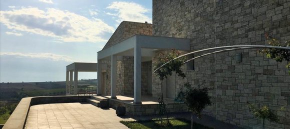 Коммерческая недвижимость с 5 спальнями в Термаикос, Греция № 4698 5