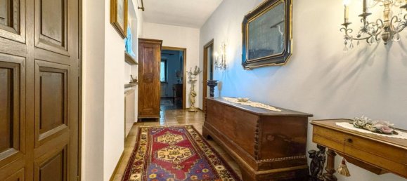 4 bedrooms Villa in Oleggio, Italy No. 377487 10