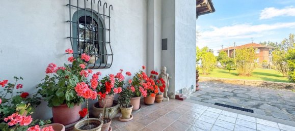 4 bedrooms Villa in Oleggio, Italy No. 377487 26